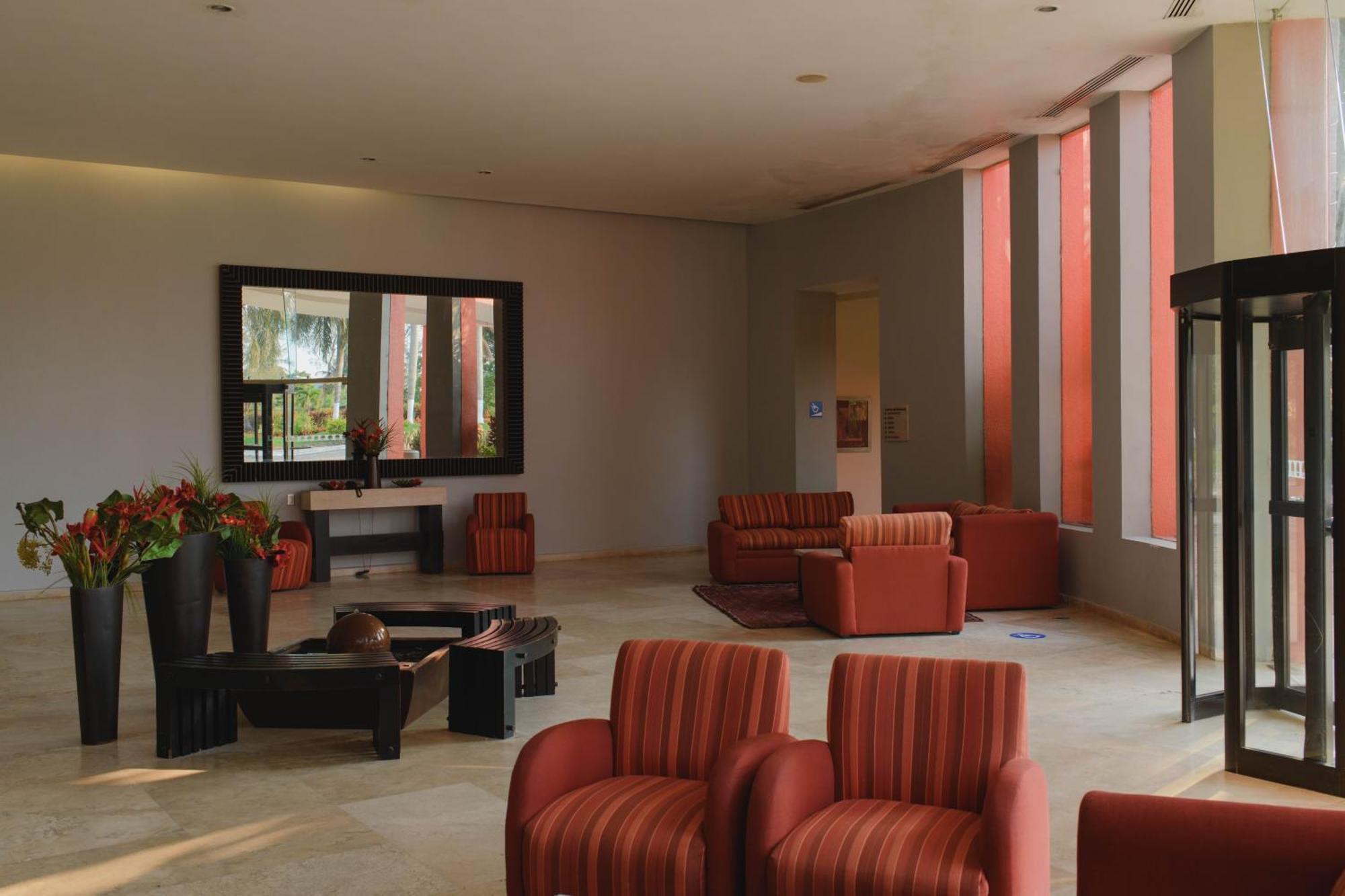 Hotel Terranova Coatzacoalcos Exterior foto Lobby
