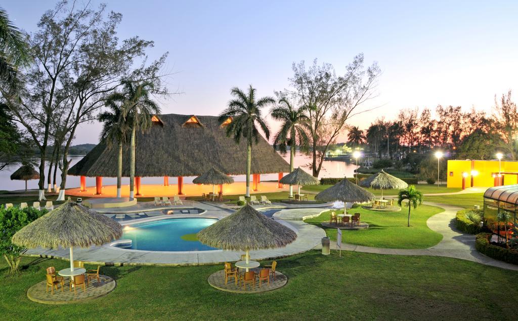 Hotel Terranova Coatzacoalcos Exterior foto The Ranch Club