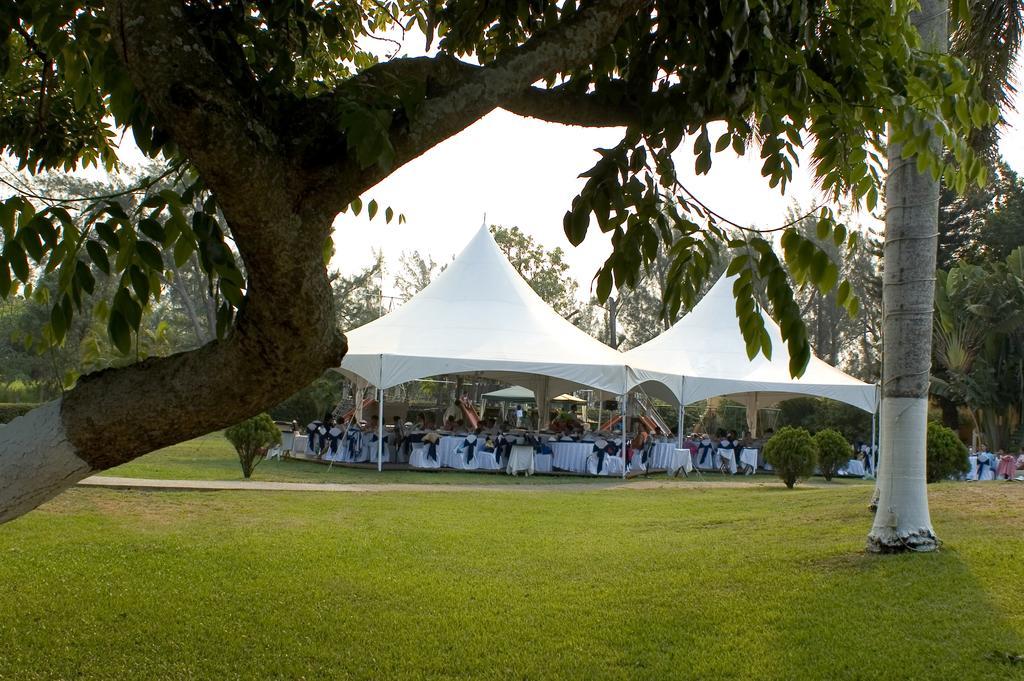 Hotel Terranova Coatzacoalcos Exterior foto A tent at a wedding